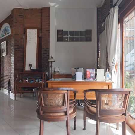 Reddoorz Plus Near Dago Pakar Bandung Exterior photo