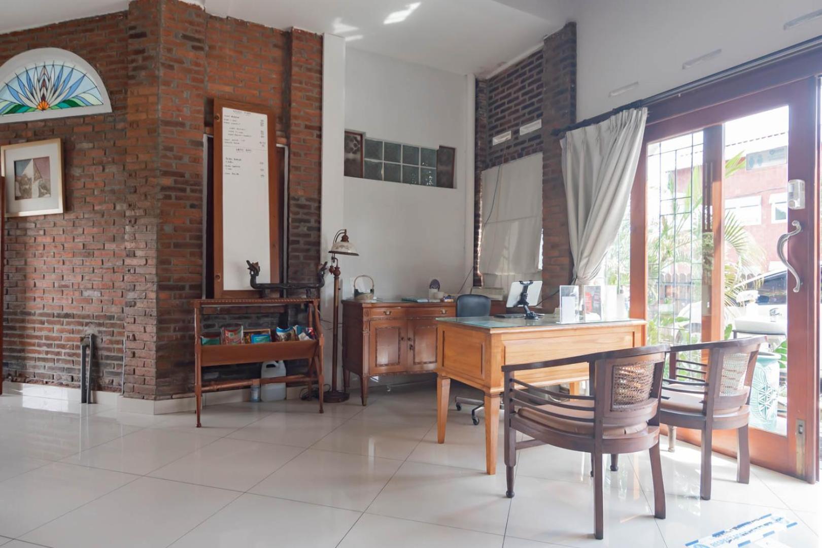 Reddoorz Plus Near Dago Pakar Bandung Exterior photo