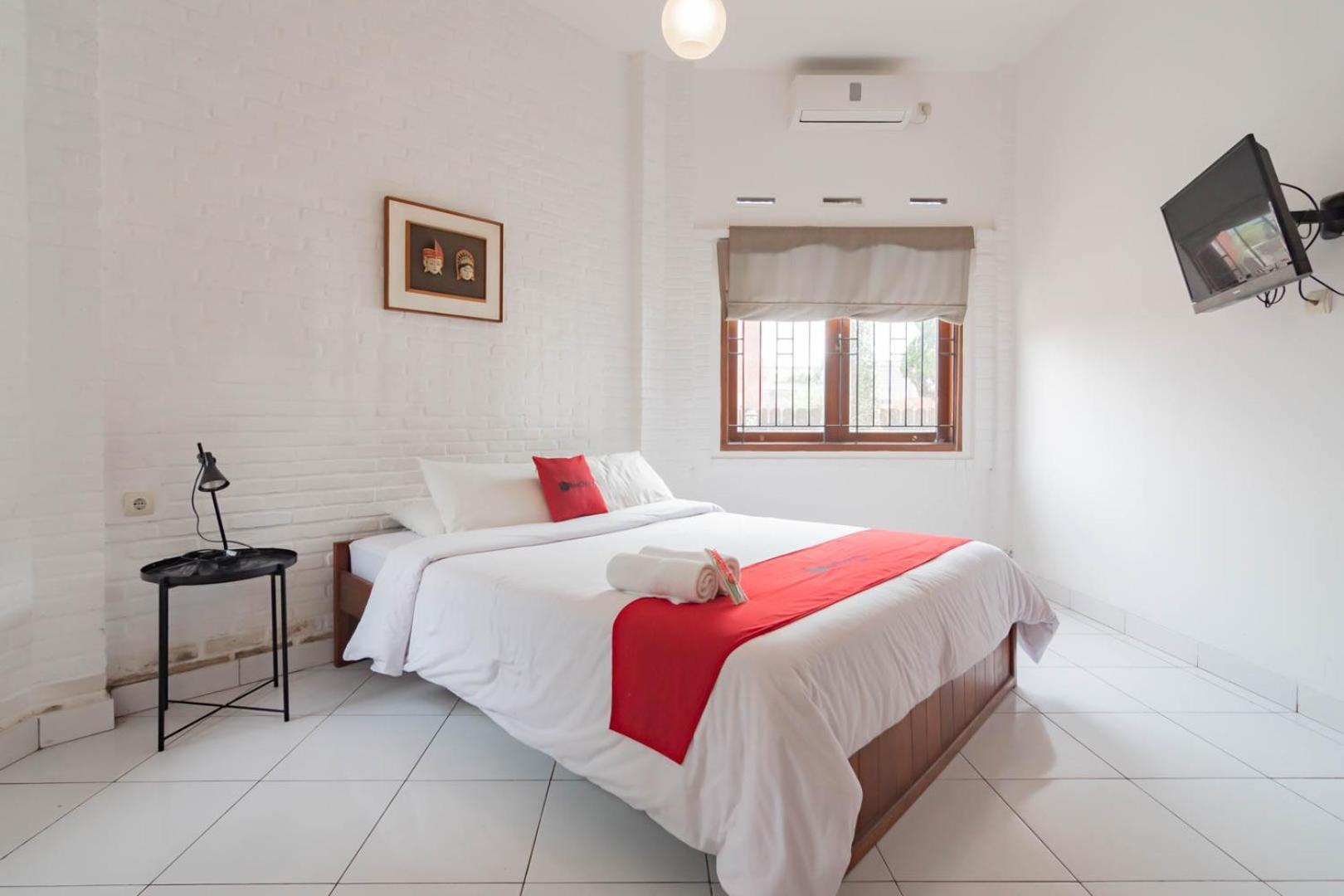 Reddoorz Plus Near Dago Pakar Bandung Exterior photo